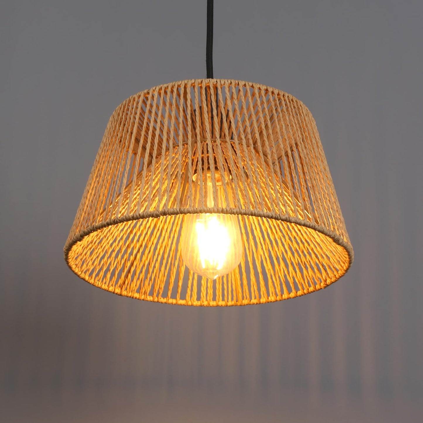 Lampada a sospensione in rattan boho